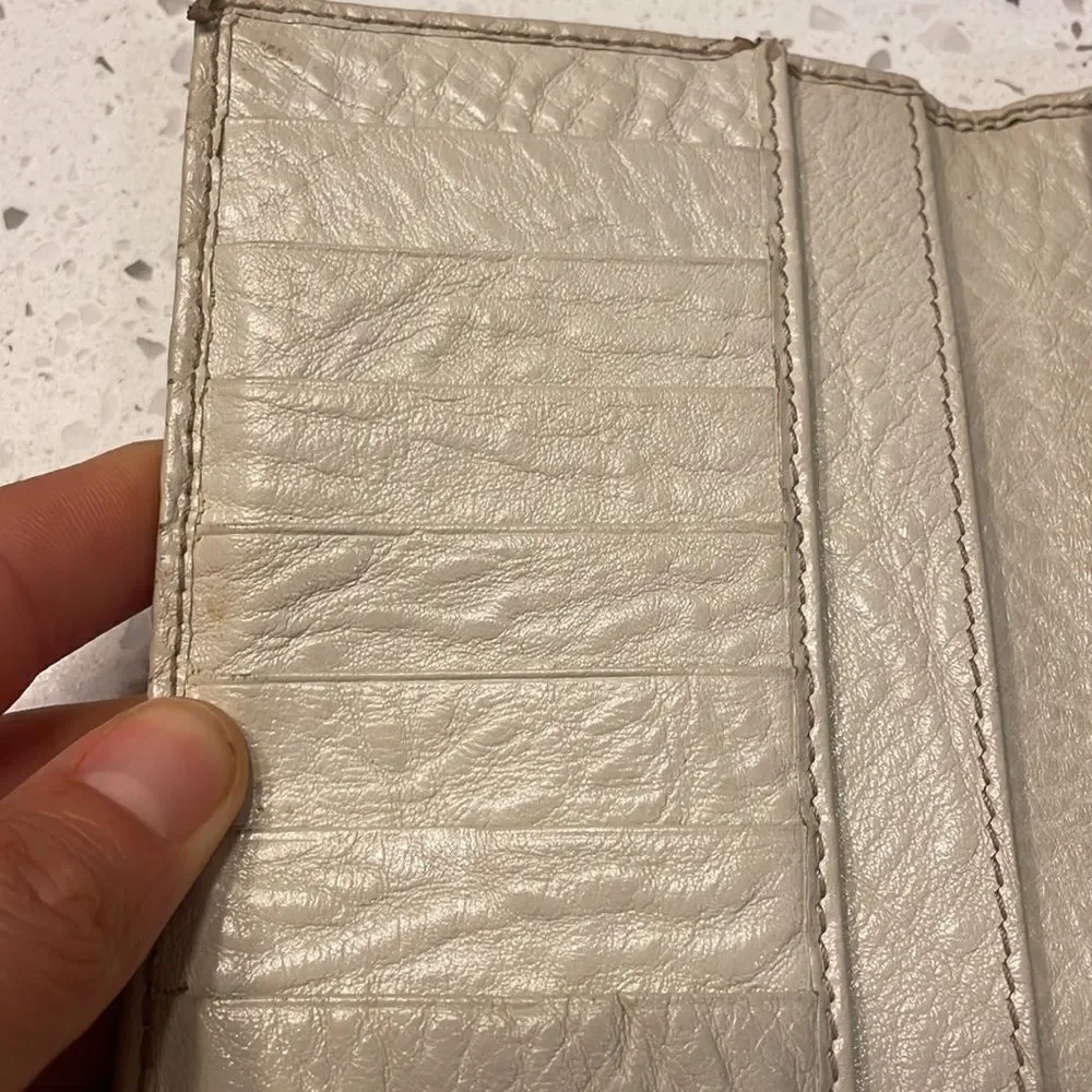 Gucci woman’s canvas and cream leather wallet - Picture 10 of 16